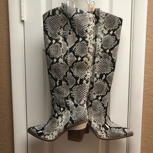 Gianni Bini reptile boots. Worn once!  Size 9!